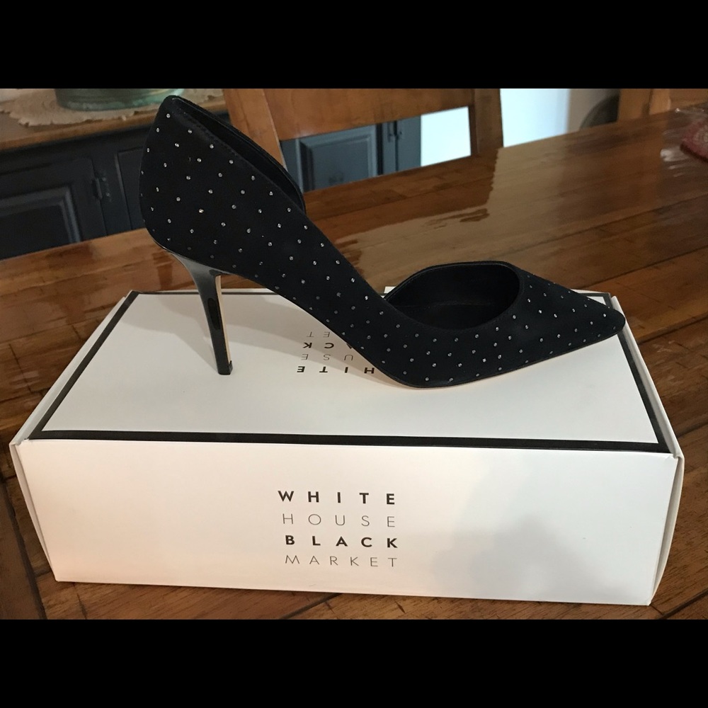 Suede Dorsey pump
